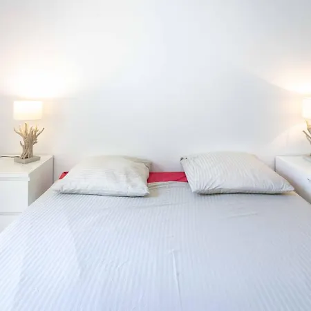 - Spacious 3 Flat For Families - 3 Minutes From Metro Station Paris
